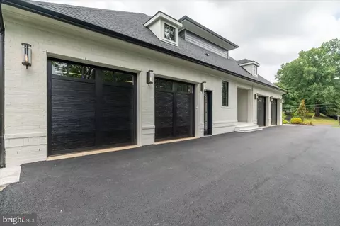 8912 Gallant Green Dr, Mclean, VA 22102 photo 85