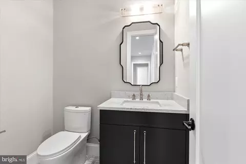 8912 Gallant Green Dr, Mclean, VA 22102 photo 70
