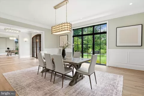 8912 Gallant Green Dr, Mclean, VA 22102 photo 13