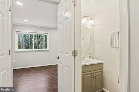 Other - 2402 Cloudcroft Sq, Reston, VA 20191 photo 3 of 10