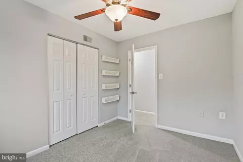 Bedroom - 2402 Cloudcroft Sq, Reston, VA 20191 photo 4 of 4