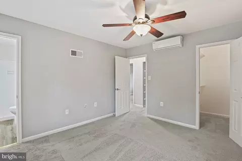 Bedroom - 2402 Cloudcroft Sq, Reston, VA 20191 photo 1 of 4