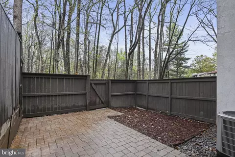Exterior - 2402 Cloudcroft Sq, Reston, VA 20191 photo 2 of 6
