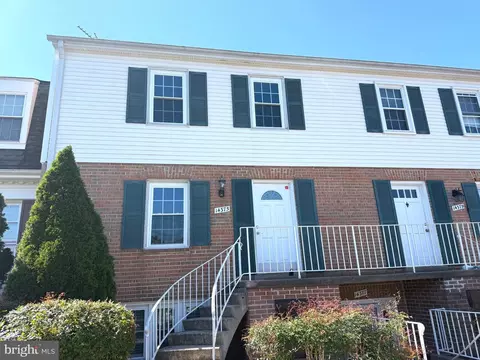14375 Saguaro Pl, Centreville, VA 20121