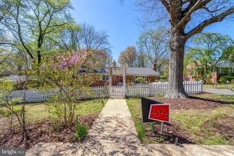 4026 Downing St, Annandale, VA 22003