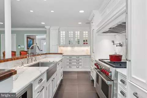 Kitchen - 932 Woburn Ct, Mclean, VA 22102 photo 5 of 5