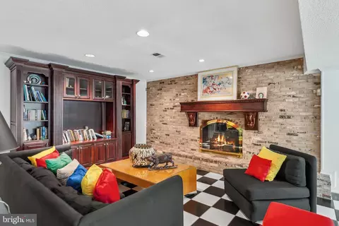 Other - 932 Woburn Ct, Mclean, VA 22102 photo 15 of 19