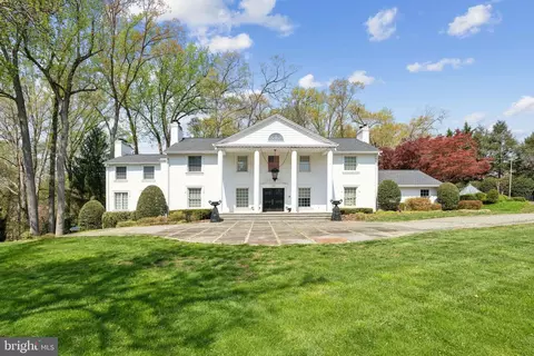 Exterior - 932 Woburn Ct, Mclean, VA 22102 photo 24 of 25
