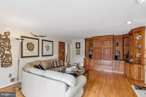 Other - 932 Woburn Ct, Mclean, VA 22102 photo 9 of 19