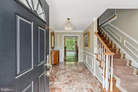Entry Way - 932 Woburn Ct, Mclean, VA 22102 photo 1 of 12