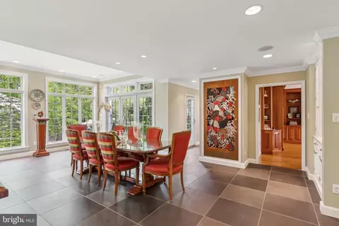 Dining - 932 Woburn Ct, Mclean, VA 22102 photo 2 of 5