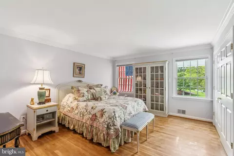 Bedroom - 932 Woburn Ct, Mclean, VA 22102 photo 2 of 8