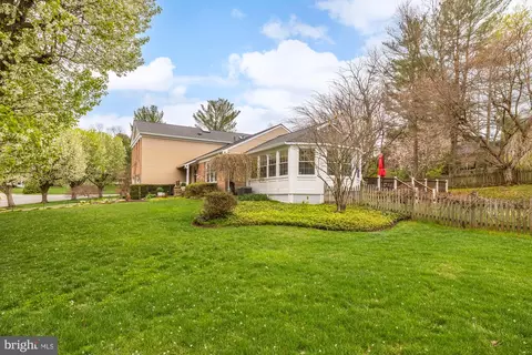 5963 Ranleigh Manor Dr, Mclean, VA 22101 photo 58