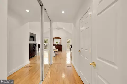 5963 Ranleigh Manor Dr, Mclean, VA 22101 photo 28