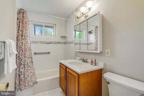 8618 Kenilworth Dr, Springfield, VA 22151 photo 20