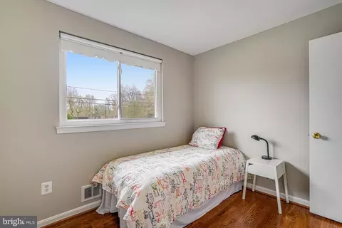 8618 Kenilworth Dr, Springfield, VA 22151 photo 22