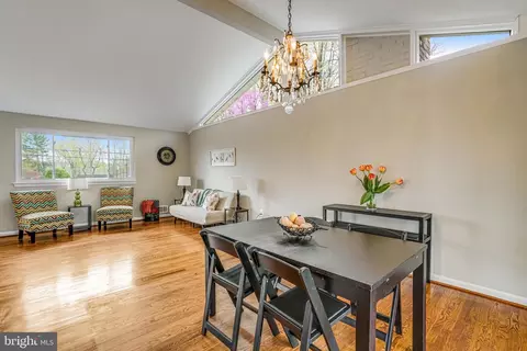 8618 Kenilworth Dr, Springfield, VA 22151 photo 13