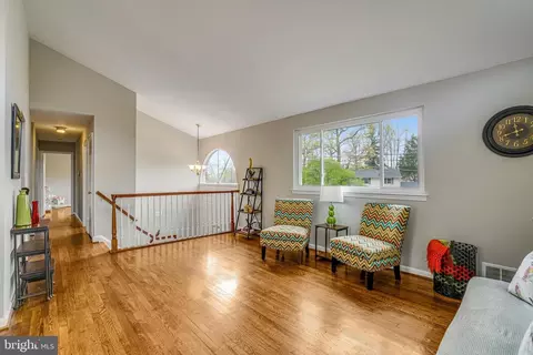 8618 Kenilworth Dr, Springfield, VA 22151 photo 7