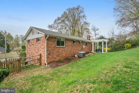 8618 Kenilworth Dr, Springfield, VA 22151 photo 45