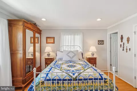 6919 Gillings Rd, Springfield, VA 22152 photo 18