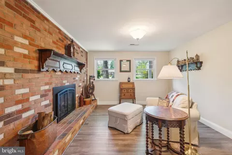 6919 Gillings Rd, Springfield, VA 22152 photo 31