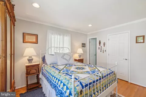 6919 Gillings Rd, Springfield, VA 22152 photo 19