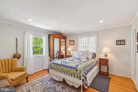 6919 Gillings Rd, Springfield, VA 22152 photo 17