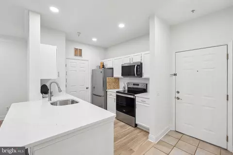 1600 Spring Gate Dr #2112, Mclean, VA 22102 photo 5