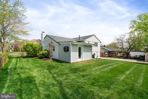 Exterior - 6607 Edsall Rd, Springfield, VA 22151 photo 5 of 6