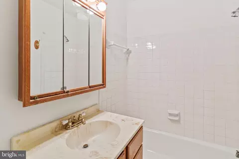 7034 Bradwood Ct, Springfield, VA 22151 photo 25