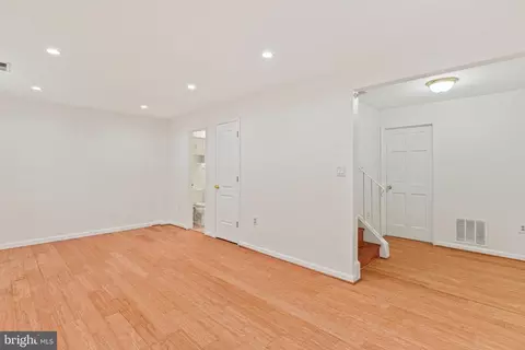 7034 Bradwood Ct, Springfield, VA 22151 photo 36