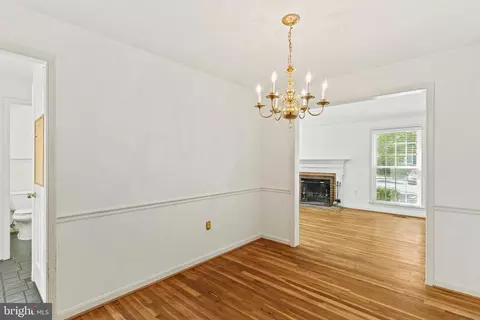 7034 Bradwood Ct, Springfield, VA 22151 photo 18