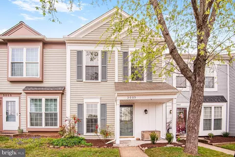 3005 Hutumn Ct, Herndon, VA 20171