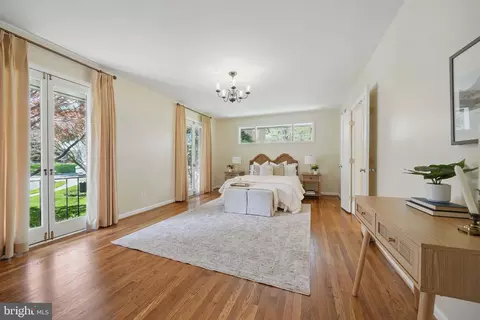 Bedroom - 1520 Highwood Dr, Mclean, VA 22101 photo 3 of 14