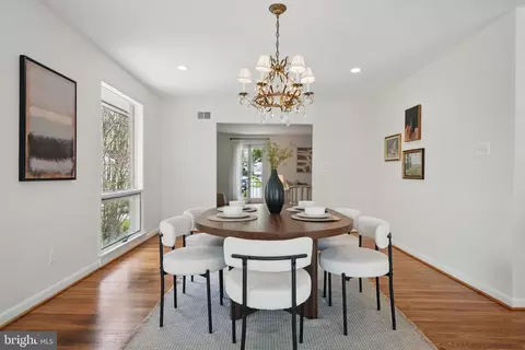 Dining - 1520 Highwood Dr, Mclean, VA 22101 photo 4 of 6