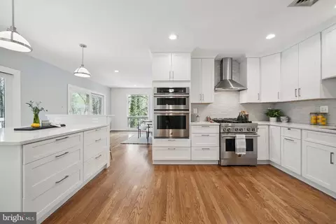 Kitchen - 1520 Highwood Dr, Mclean, VA 22101 photo 2 of 9