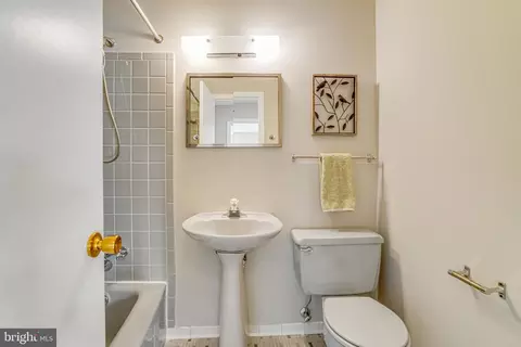 8608 London Ct, Springfield, VA 22151 photo 22