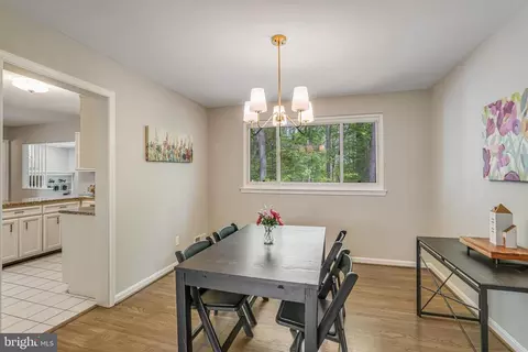 8608 London Ct, Springfield, VA 22151 photo 6