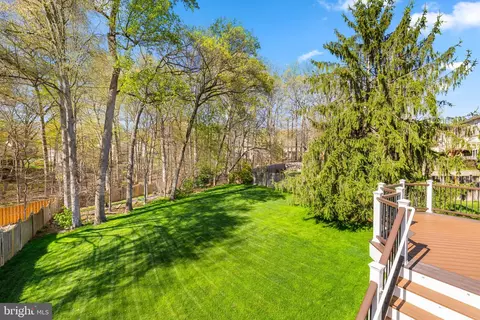 7908 Deerlee Dr, Springfield, VA 22153 photo 18