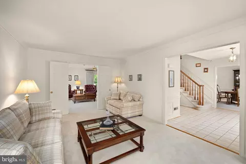 7908 Deerlee Dr, Springfield, VA 22153 photo 46