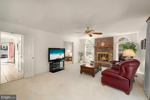 7908 Deerlee Dr, Springfield, VA 22153 photo 40