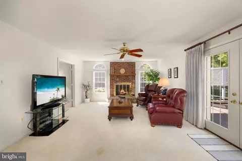7908 Deerlee Dr, Springfield, VA 22153 photo 41