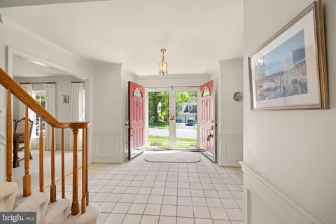 7908 Deerlee Dr, Springfield, VA 22153 photo 6
