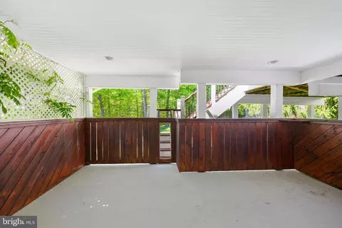 7908 Deerlee Dr, Springfield, VA 22153 photo 32