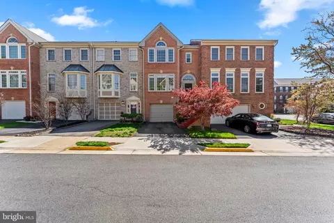 6259 Traci Joyce Ln, Alexandria, VA 22310