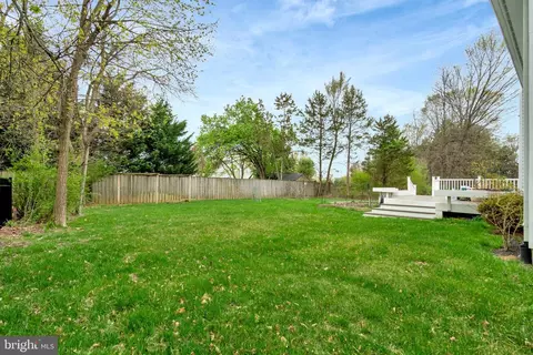 Exterior - 14044 Eagle Chase Cir, Chantilly, VA 20151 photo 7 of 9