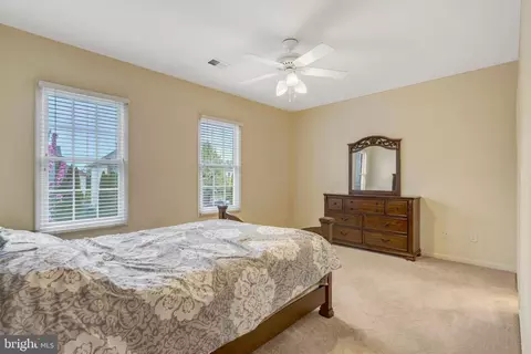 Bedroom - 14044 Eagle Chase Cir, Chantilly, VA 20151 photo 1 of 14