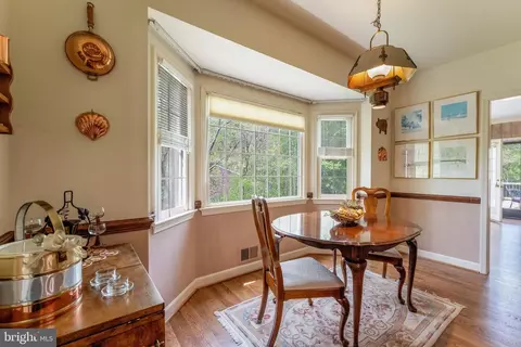 Dining - 7419 Georgetown Ct, Mclean, VA 22102 photo 5 of 5