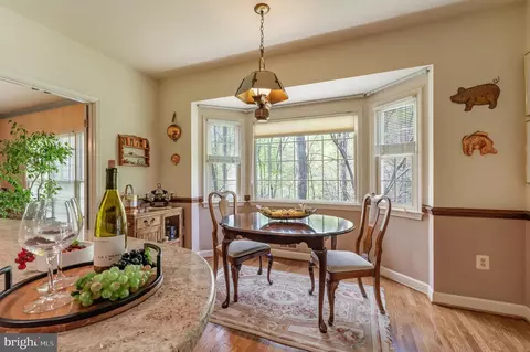 Dining - 7419 Georgetown Ct, Mclean, VA 22102 photo 4 of 5