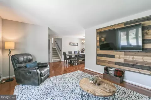 7205 Danford Ln, Springfield, VA 22152 photo 6